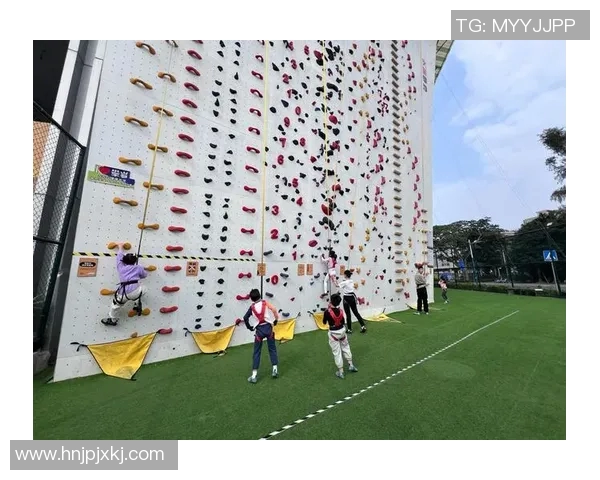 武汉攀岩队勇攀高峰的极限运动联赛特别报道与突破历程分享